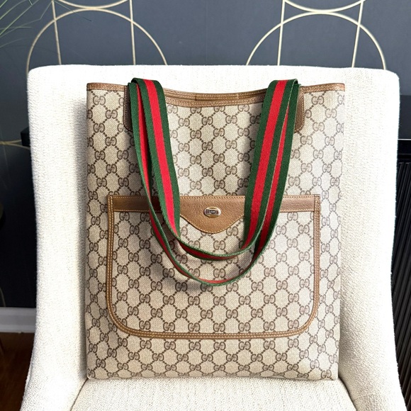 Authentic Gucci brown monogram coated canvas tote bag - Picture 2 of 16